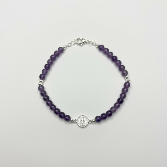 ✝️💜 Pulsera de Amatista con Medalla de San Benito · Protección y Calma