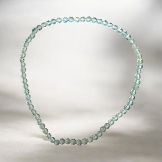 ✨ Pulsera de Apatito Azul Claro Facetado — Claridad suave y fluidez mental